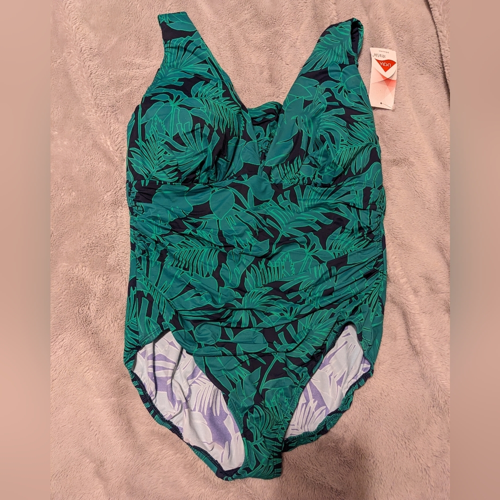 Swim suit